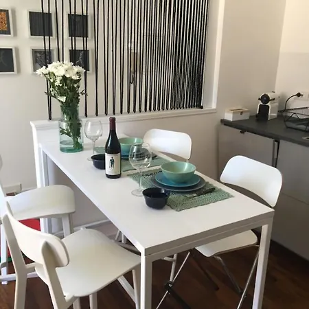 Apartment Joivy Stylish In Centre Of Cernobbio