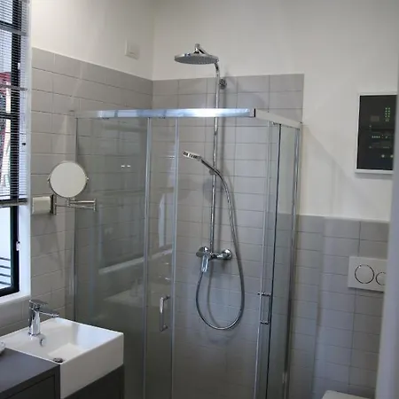 Joivy Stylish In Centre Of Lejlighed